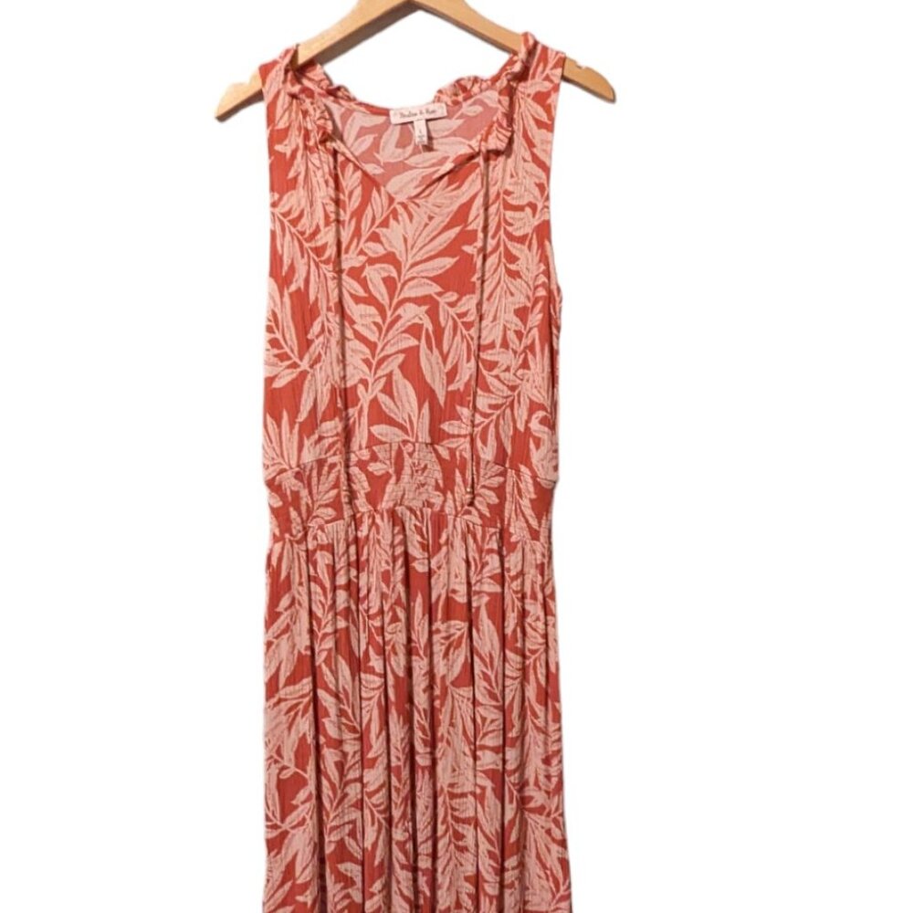 Harlow & Rose Sleeveless V-Neck Flowy Dress